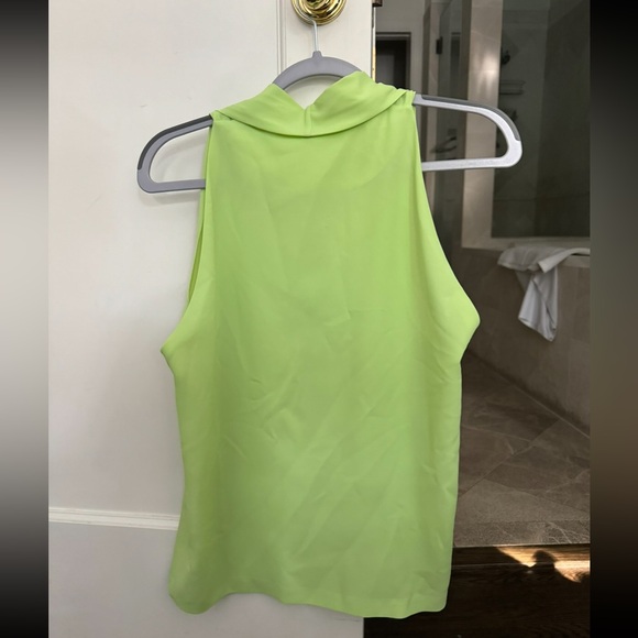 diane von furstenberg green blouse size M v neck sleeveless - Picture 2 of 3